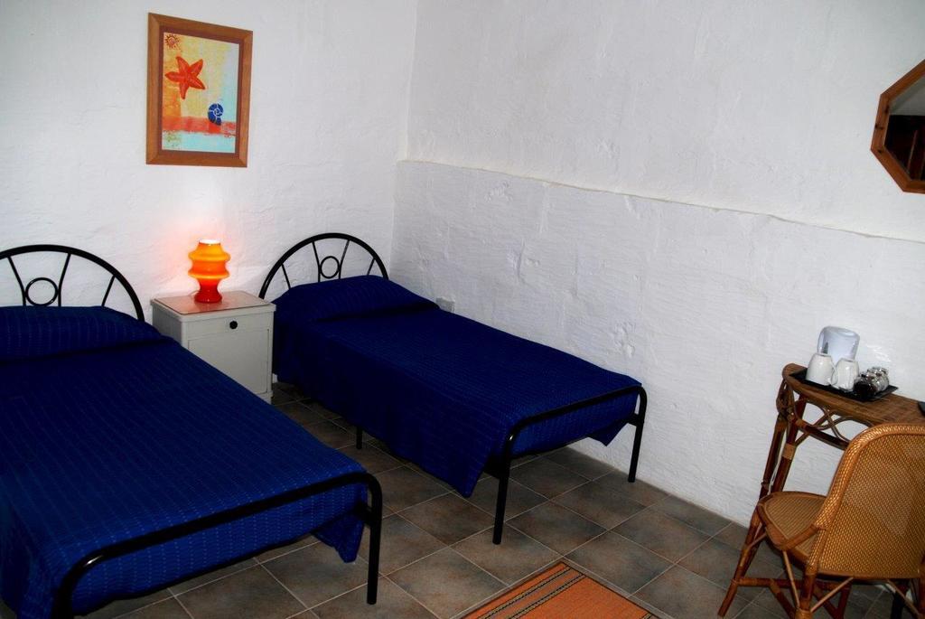Anna Karistu Accommodation Kercem Room photo