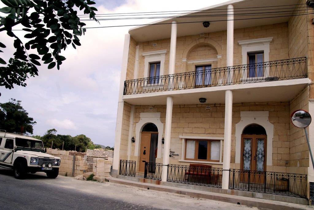 Anna Karistu Accommodation Kercem Exterior photo
